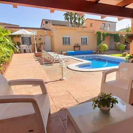 Chalet Vacacional Con Piscina Privada Y Barbacoa Tarragona Exterior foto