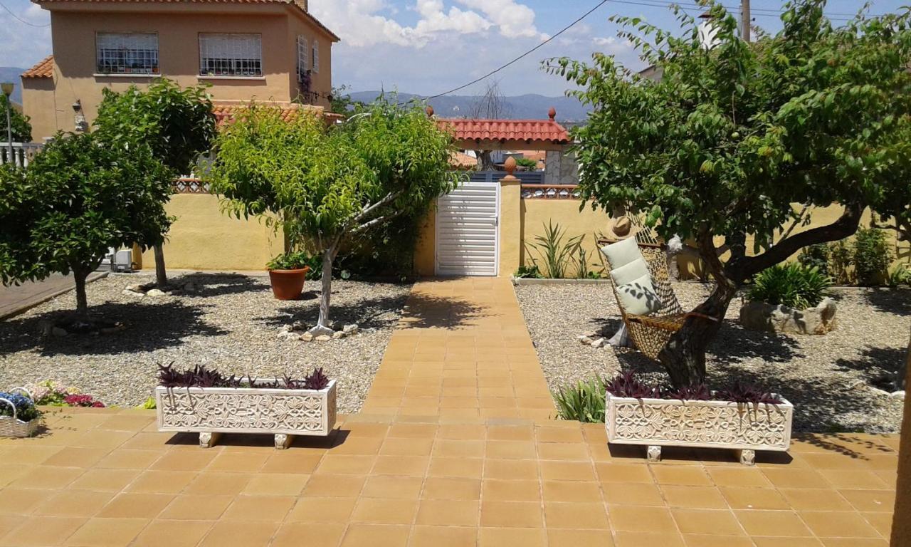 Chalet Vacacional Con Piscina Privada Y Barbacoa Tarragona Exterior foto